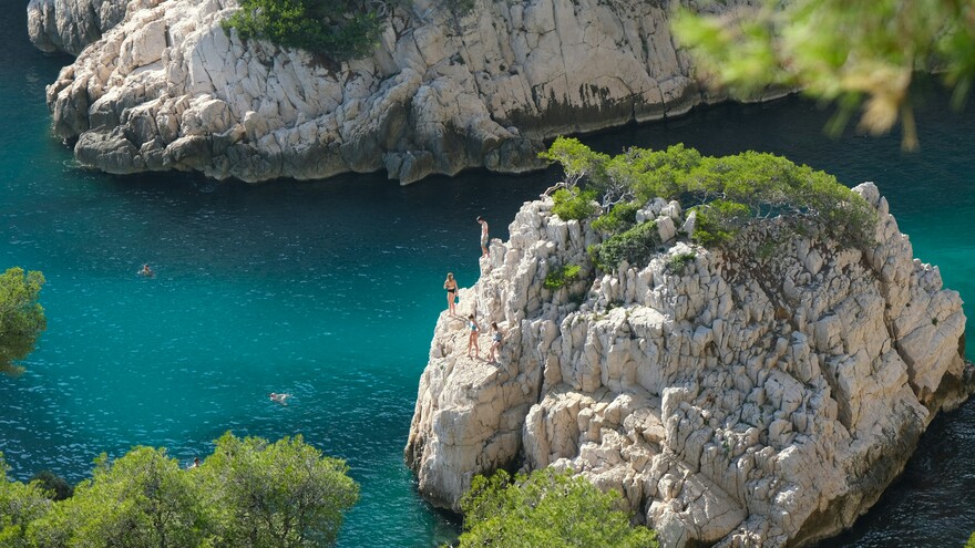 Into the Wild Beauty of the Calanques: Where the Sea Meets the Cliffs