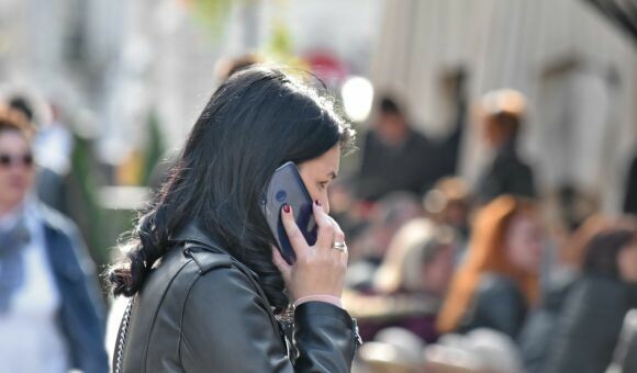 ESIM: The Connected Ally for Travelers and Expatriates in Europe