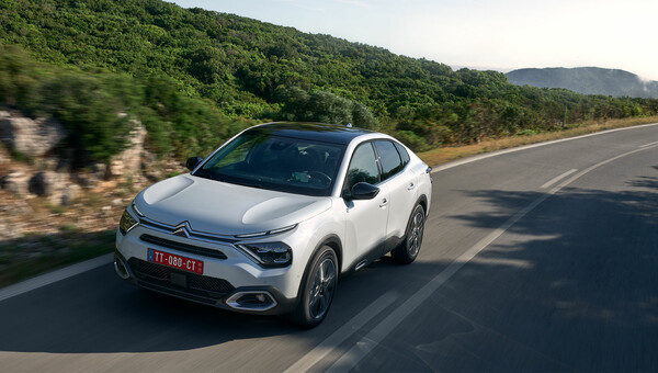 Citroën C4 X (2023) - Petrol - Automatic gearbox