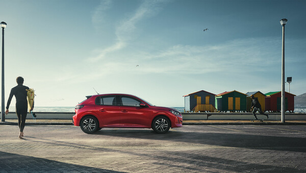 Peugeot 208 (2023) - Petrol - Manual