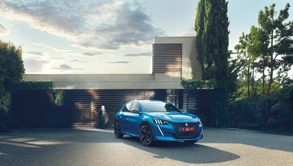 Peugeot 208 (2023) - Petrol - Manual