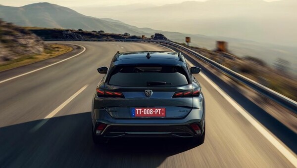 Peugeot 308 SW (2026) - Automatic gearbox