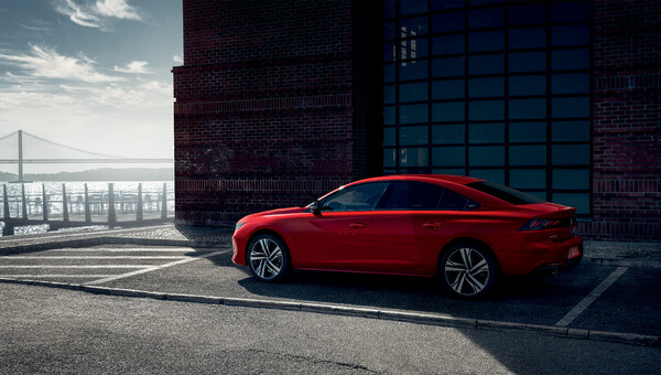Peugeot 508 (2023) - Hybrid Petrol - Automatic gearbox