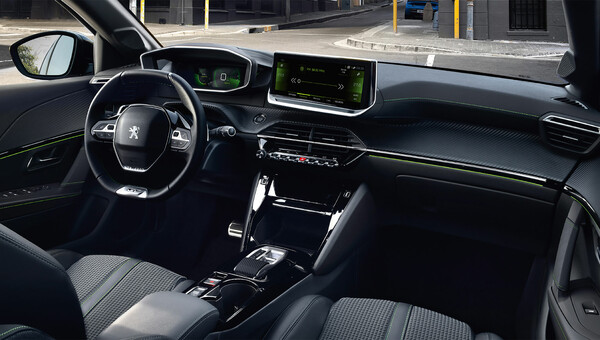Peugeot 208 (2023) - Petrol - Manual